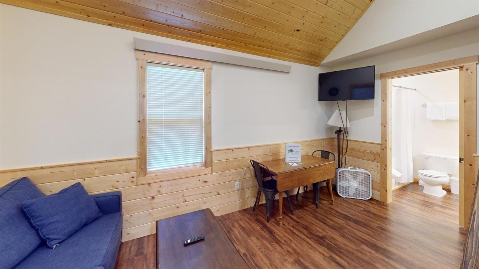 Forest View Cabin 웨스트 엘로스톤 외부 사진